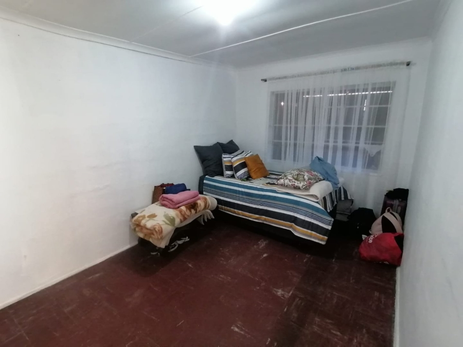 Bedroom Property for Sale in Eastridge Western Cape